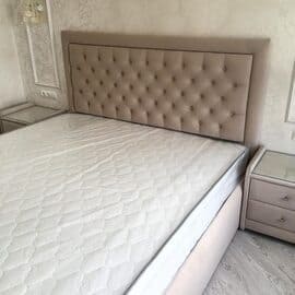 Кровать