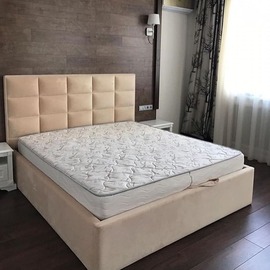 Кровать